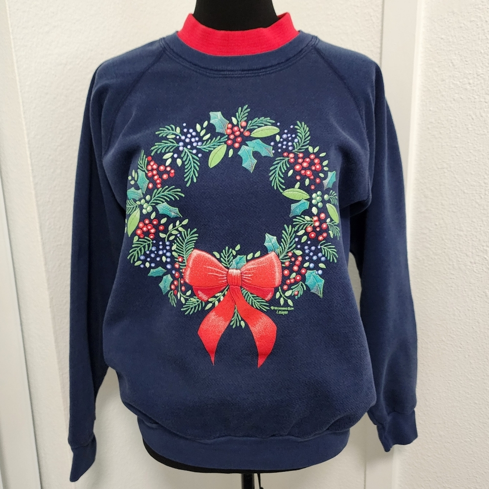 Morning Sun Vintage Navy Blue Christmas Wreath Sweatshirt
